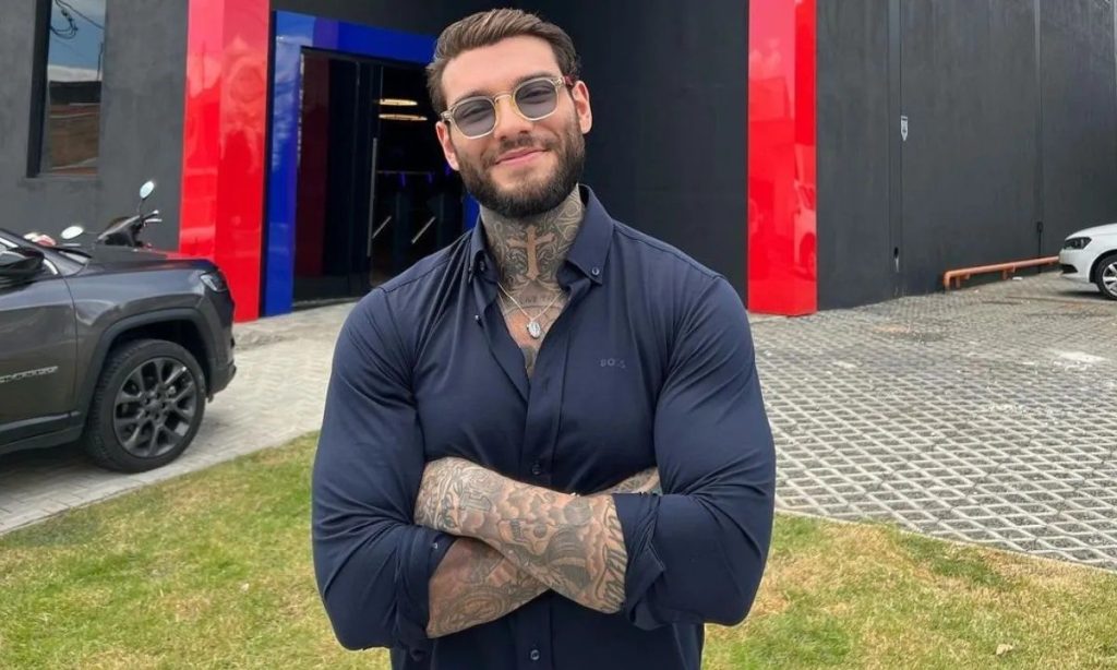 Lucas Lucco anuncia retorno à carreira um ano após pausa para cuidar de saúde mental: ‘Volto para revolucionar’