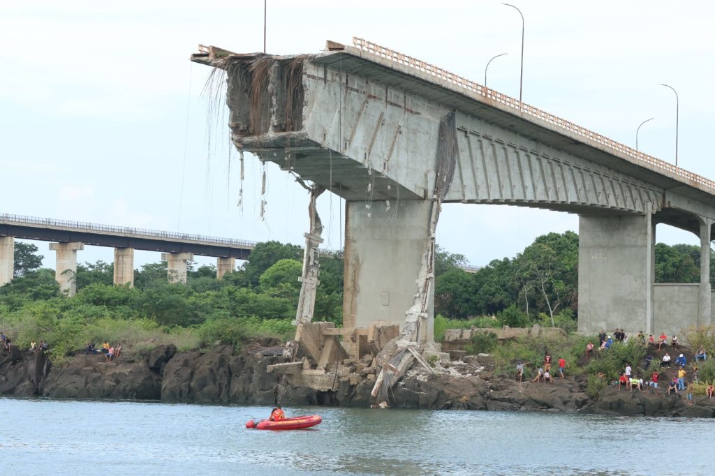 Parte de ponte entre Tocantins e Maranhão que não desabou deve deve ser demolida ainda em janeiro, diz DNIT