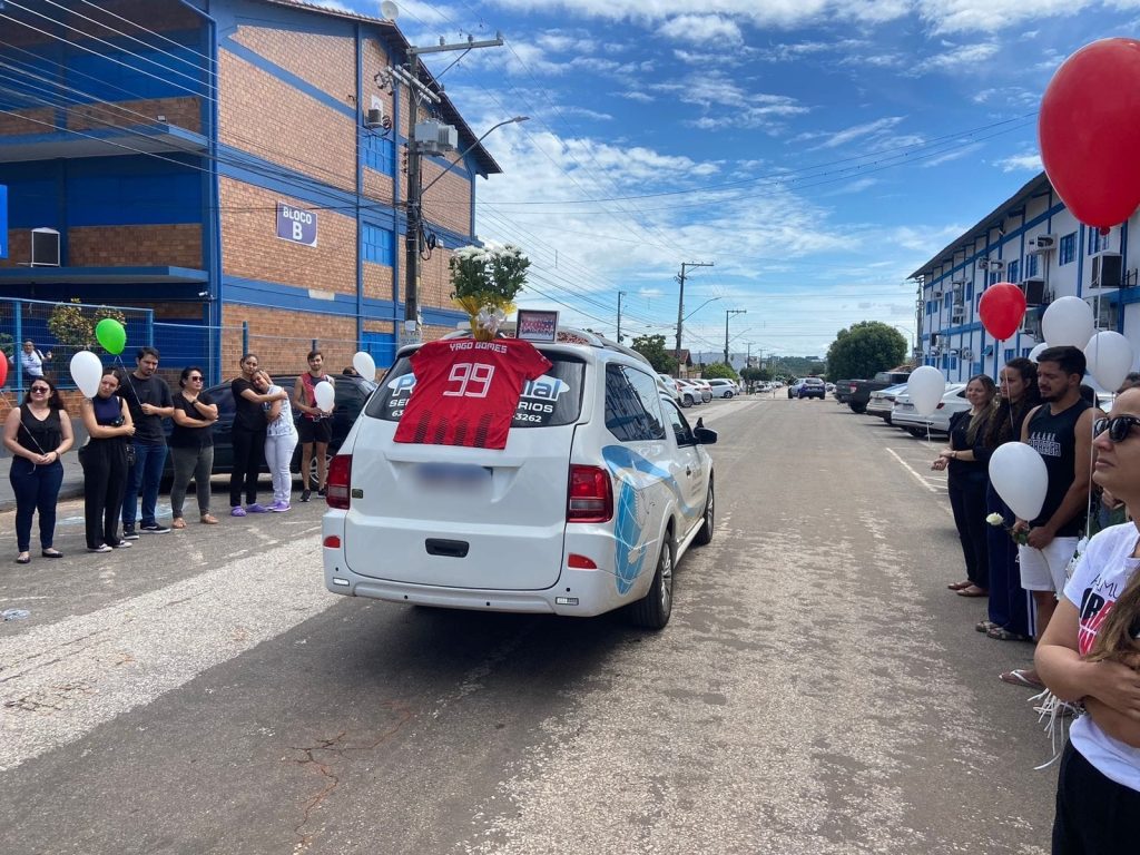 Amigos fazem homenagem para estudante de medicina que morreu em acidente na BR-153: ‘Vai deixar saudade’