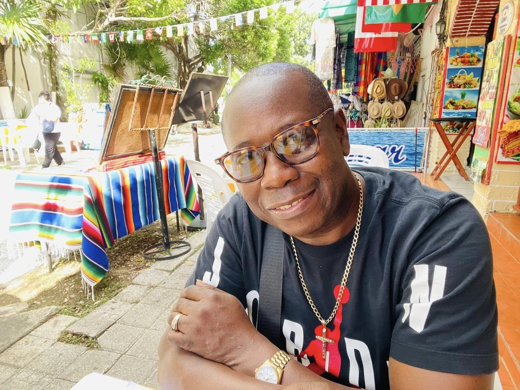 Aurelio Martinez Suazo: quem era o cantor morto em acidente aéreo