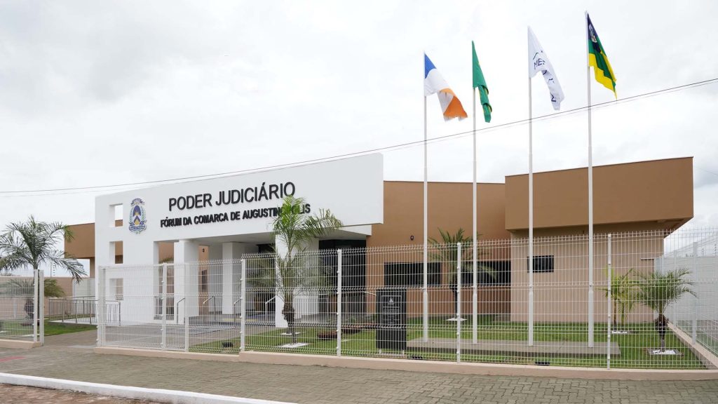 Lavrador é condenado a 25 anos de prisão por estuprar, cortar cabelo, ameaçar com espingarda e manter companheira nua para evitar fuga