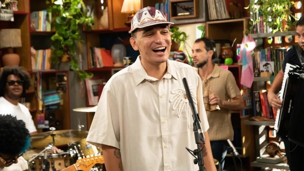 Sem microfone, retorno e celular: Como (e de quem) foi o 1° show do Tiny Desk Brasil