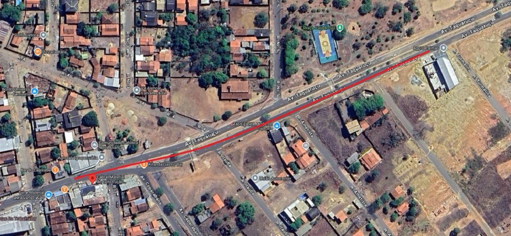 Avenida que filho de servidora dirigiu caminhonete do governo tem praça, faixa de pedestre e limite de 40 km/h