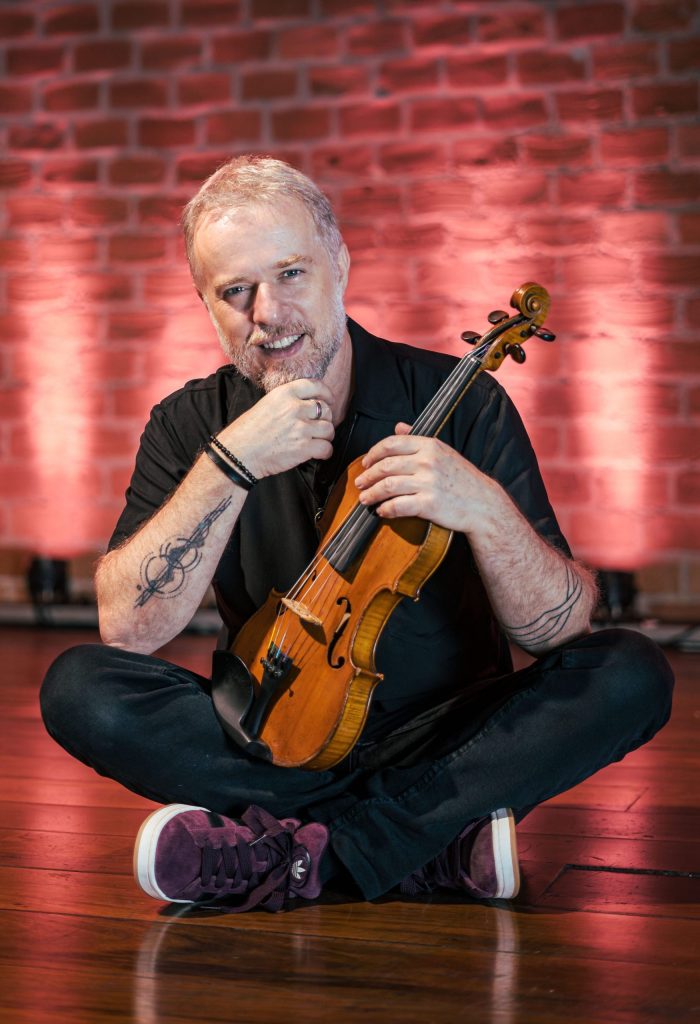 Violinista Nicolas Krassik toca Gilberto Gil e Dominguinhos no forró jazzístico de ‘Em cenas’, álbum que sai em janeiro