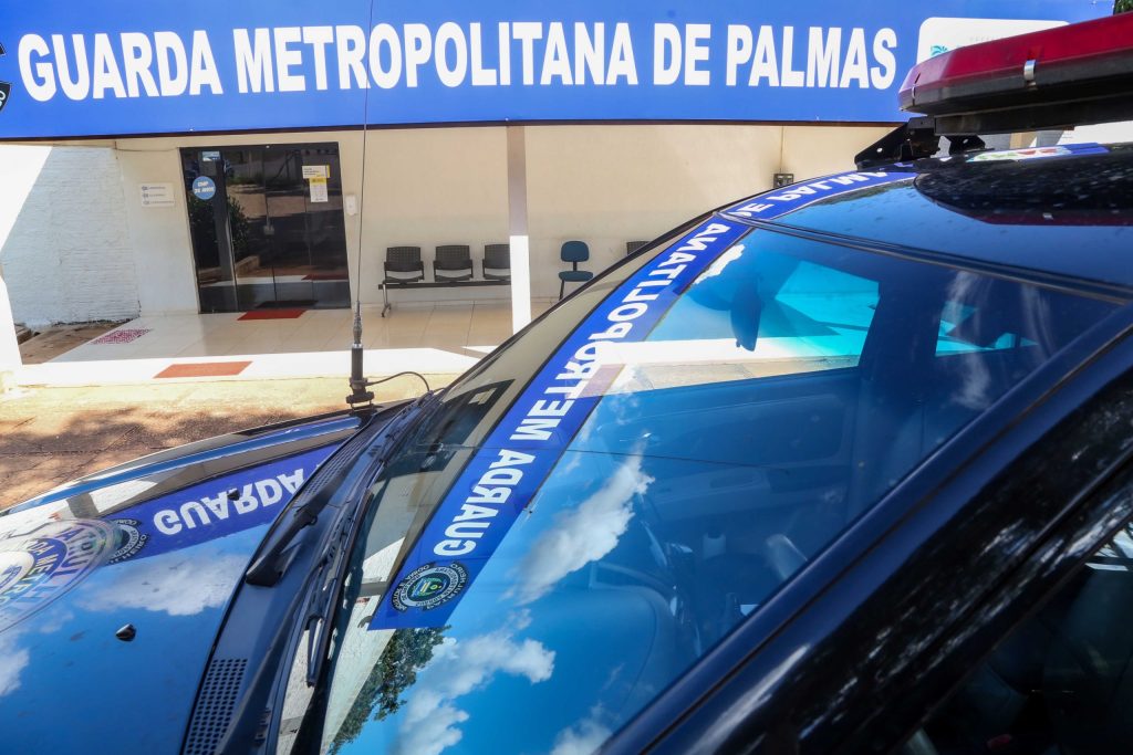 Homem é espancado durante roubo em estação de ônibus na região sul de Palmas