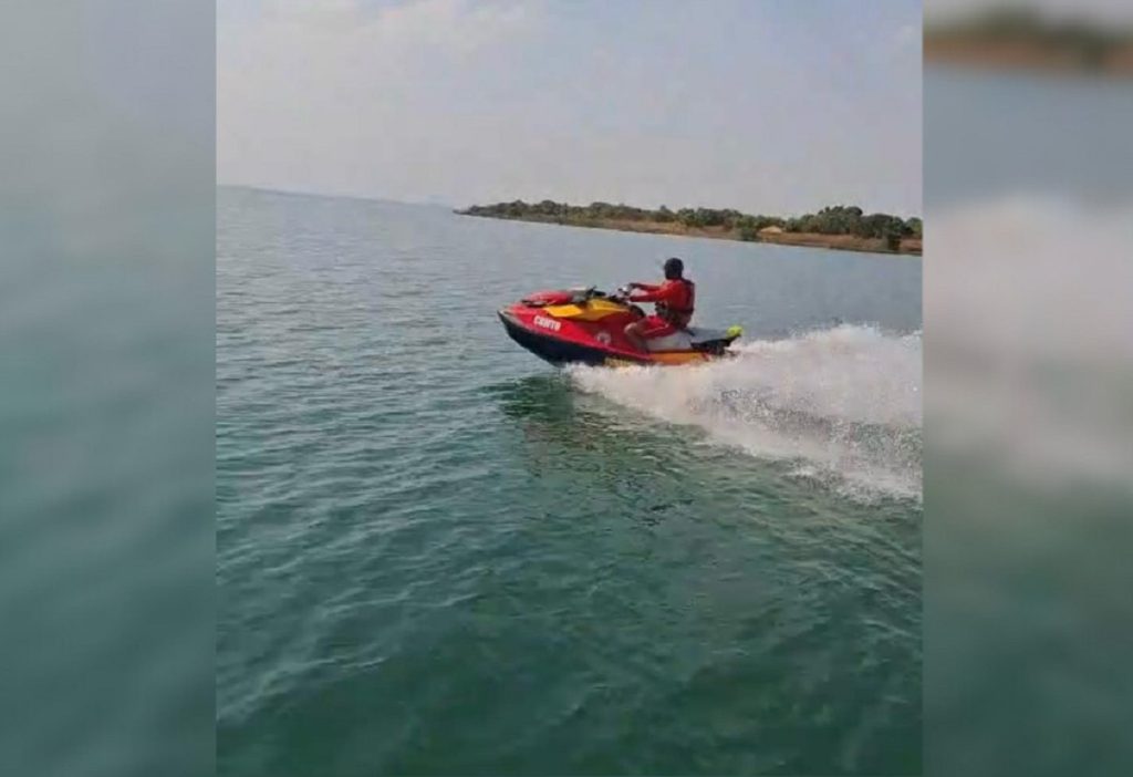 Seis pessoas são resgatadas após canoa virar no Lago de Palmas