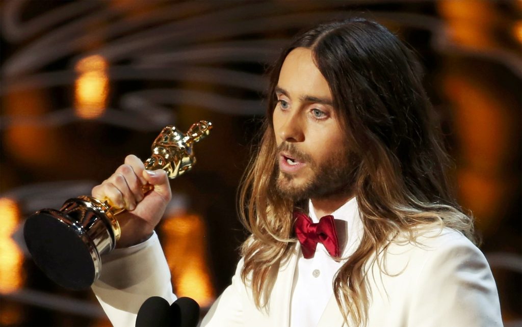 Jared Leto é acusado de crimes sexuais por quatro mulheres; casos teriam ocorrido quando elas eram adolescentes