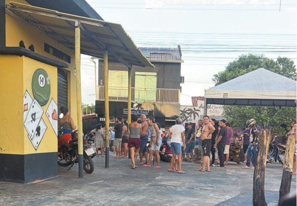 Homem é morto a tiros em estabelecimento de Araguaína; suspeito é preso